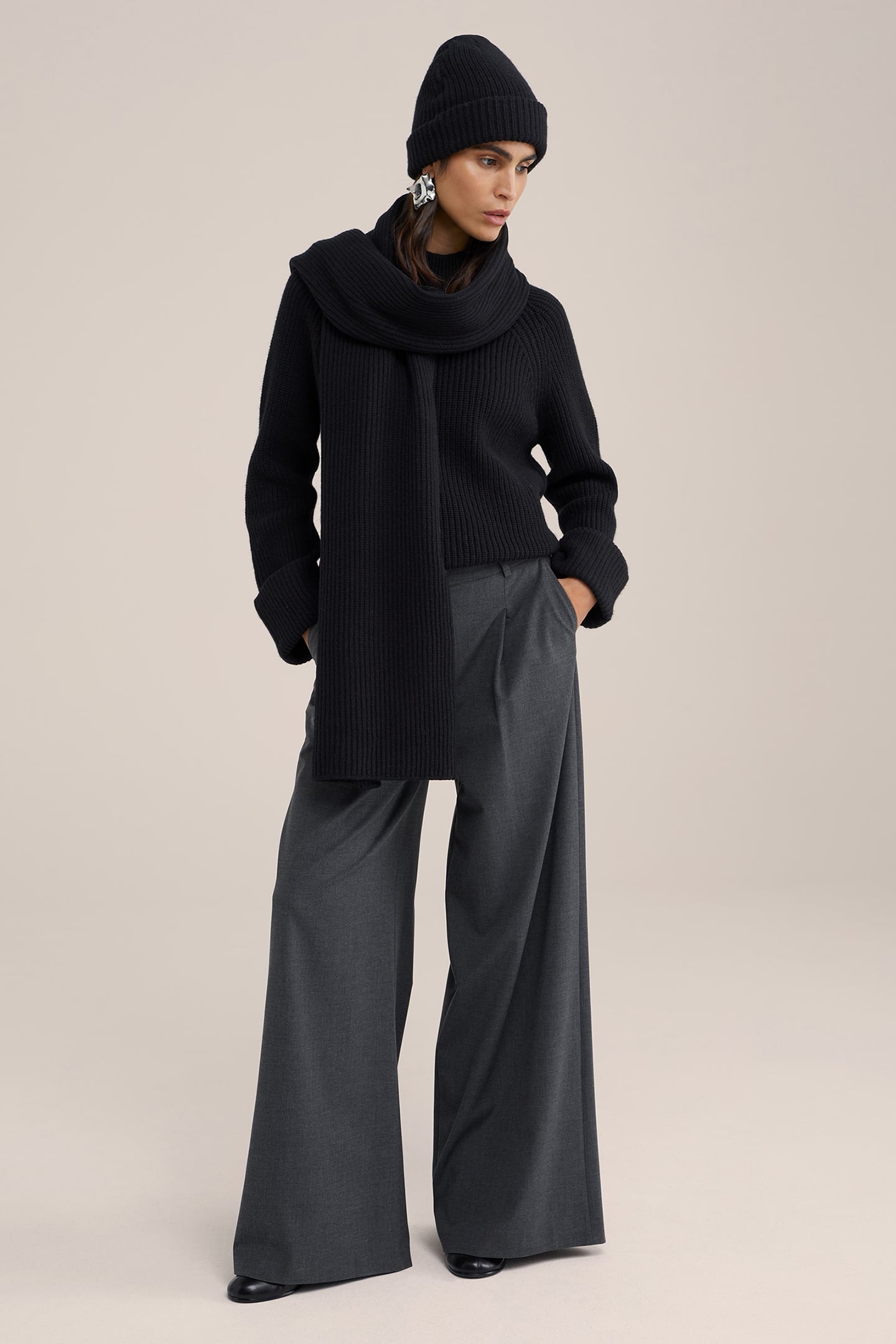 SCARF OUTDOOR BLACK 2