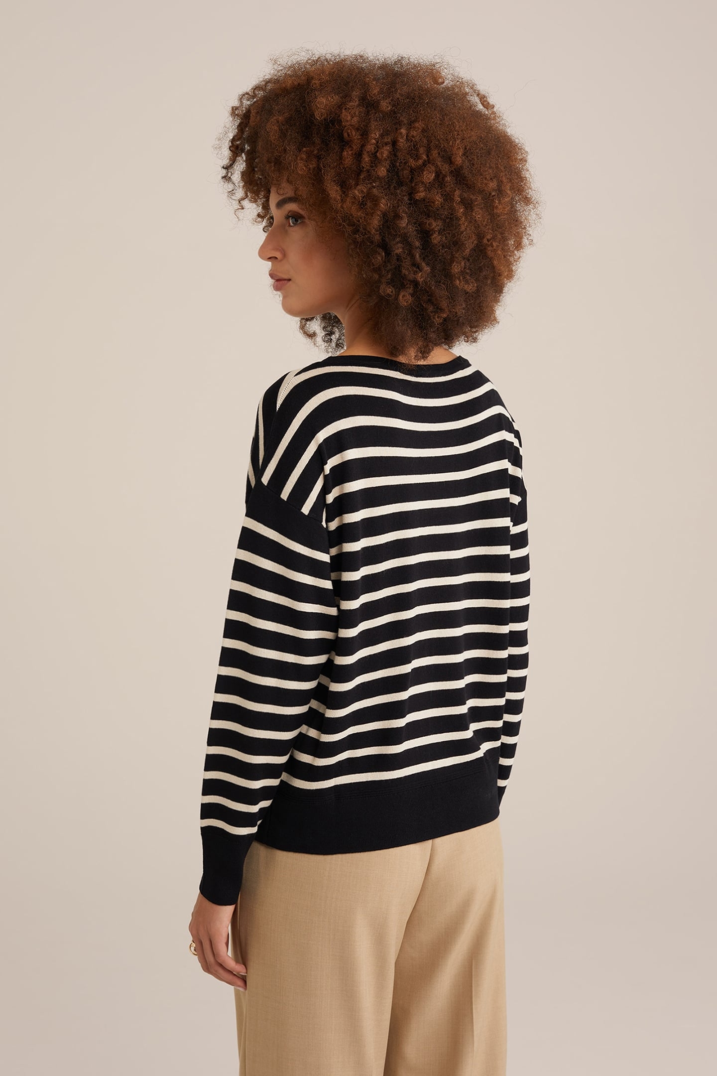 KNITTED PULLOVER BLACK 2