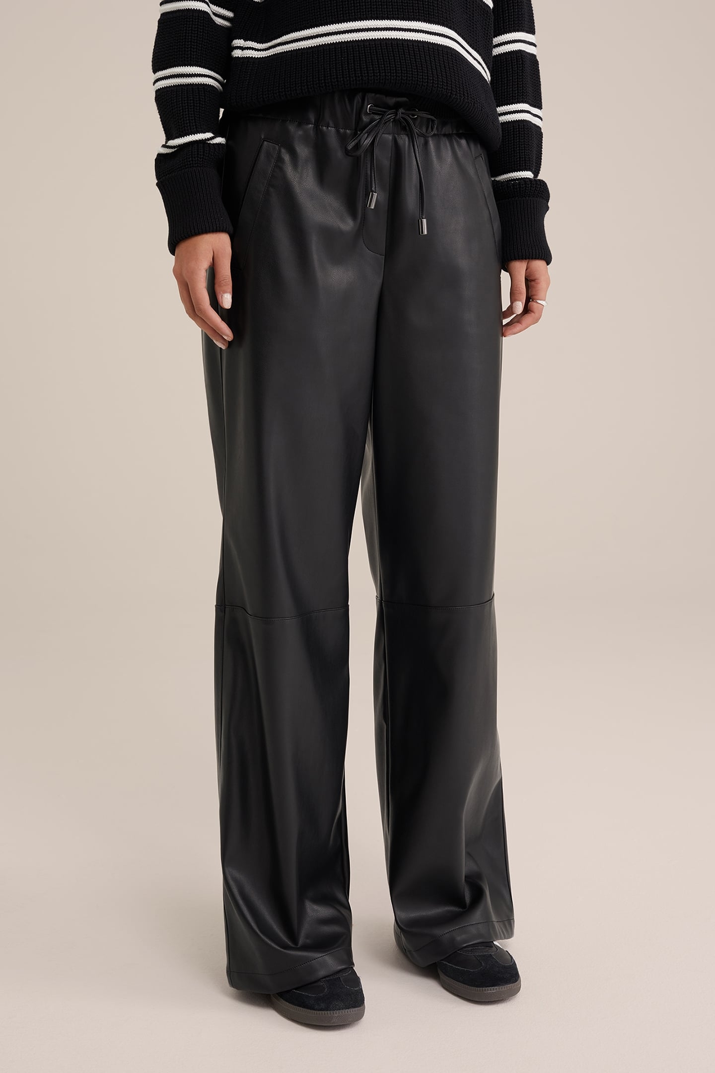 TROUSER BLACK 1