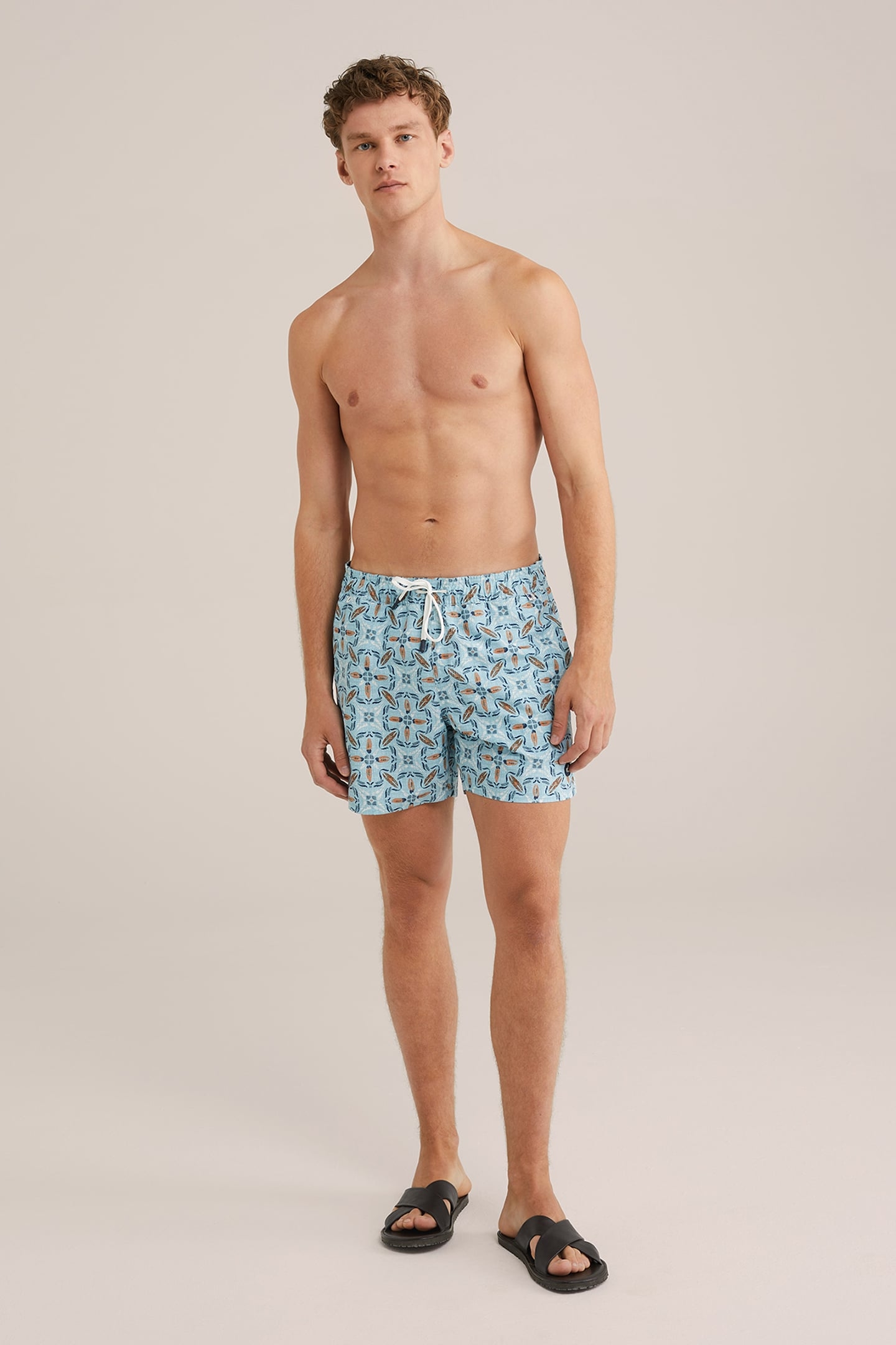 BEACH SHORT LIGHT BLUE 3