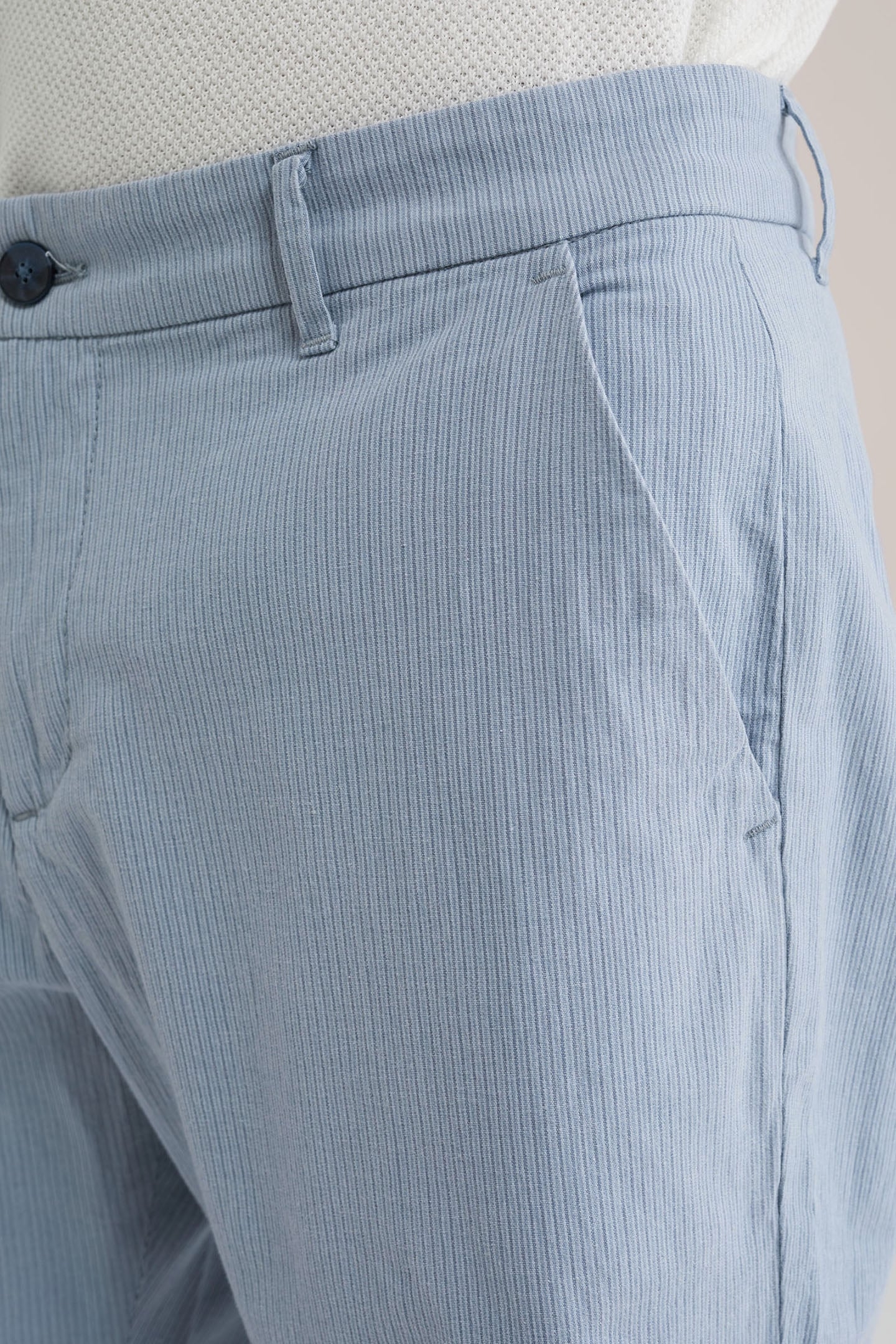 SHORT GREYISH BLUE 5