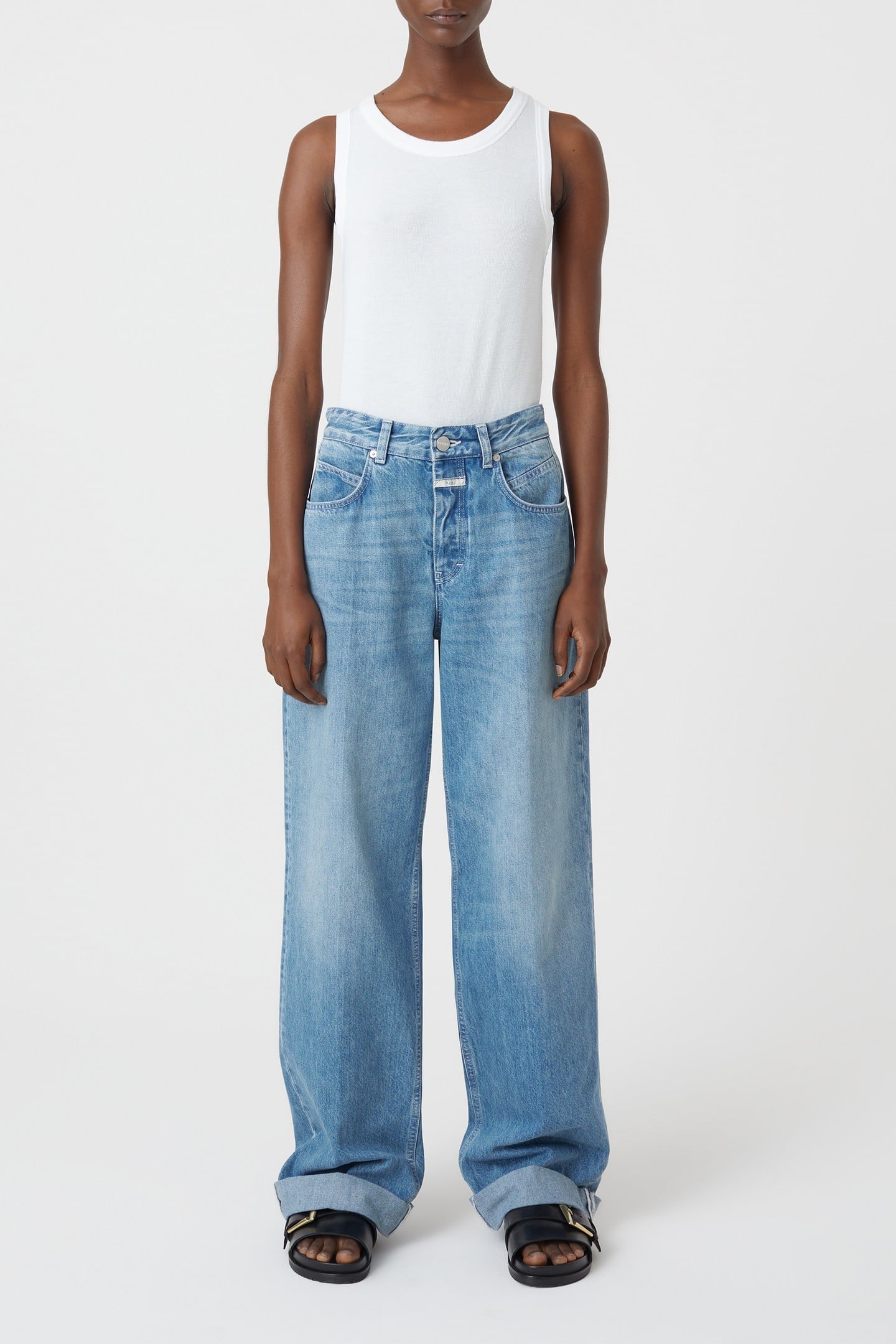 NIKKA JEANS MID BLUE 2