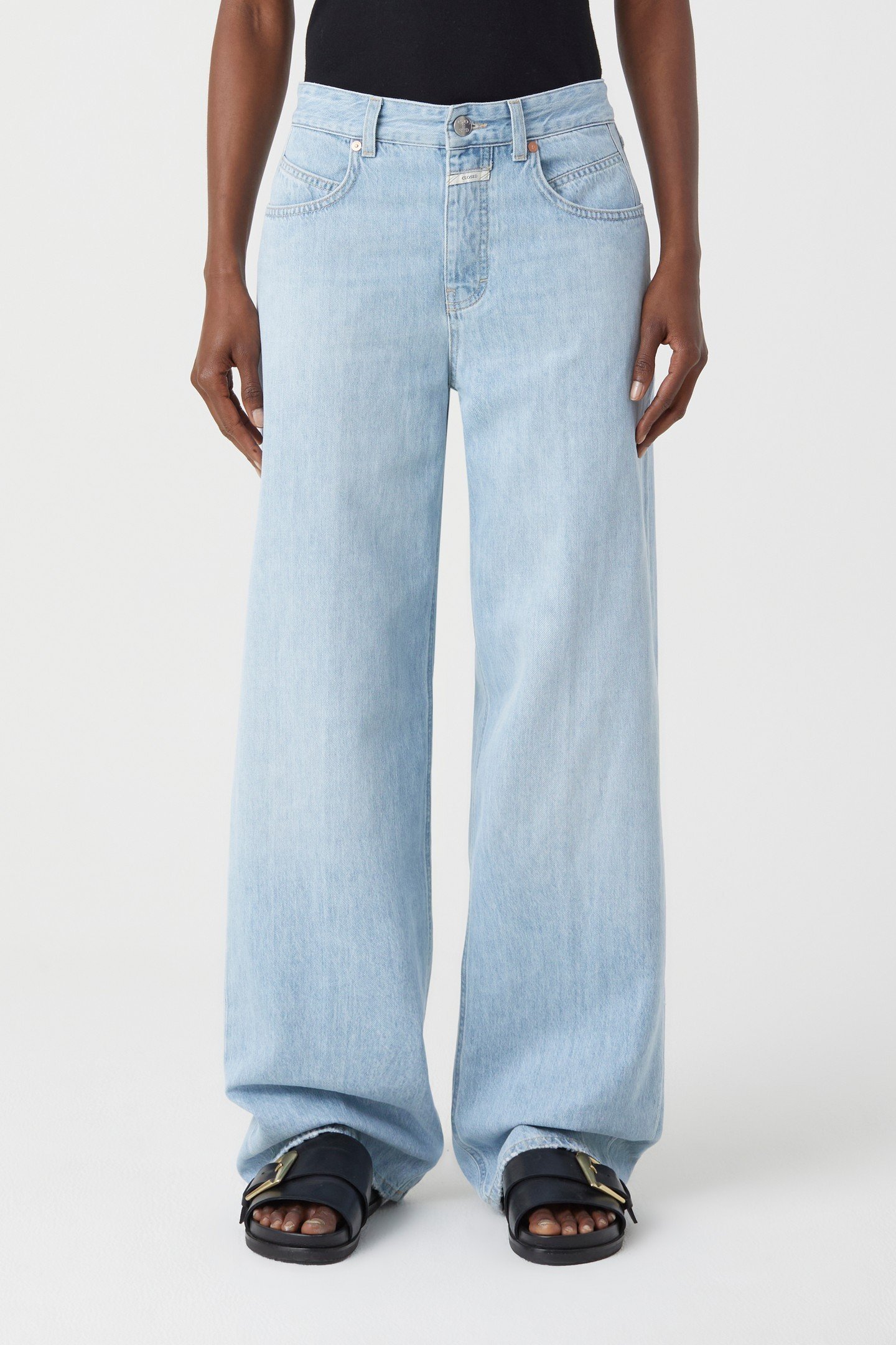 NIKKA JEANS LIGHT BLUE 1