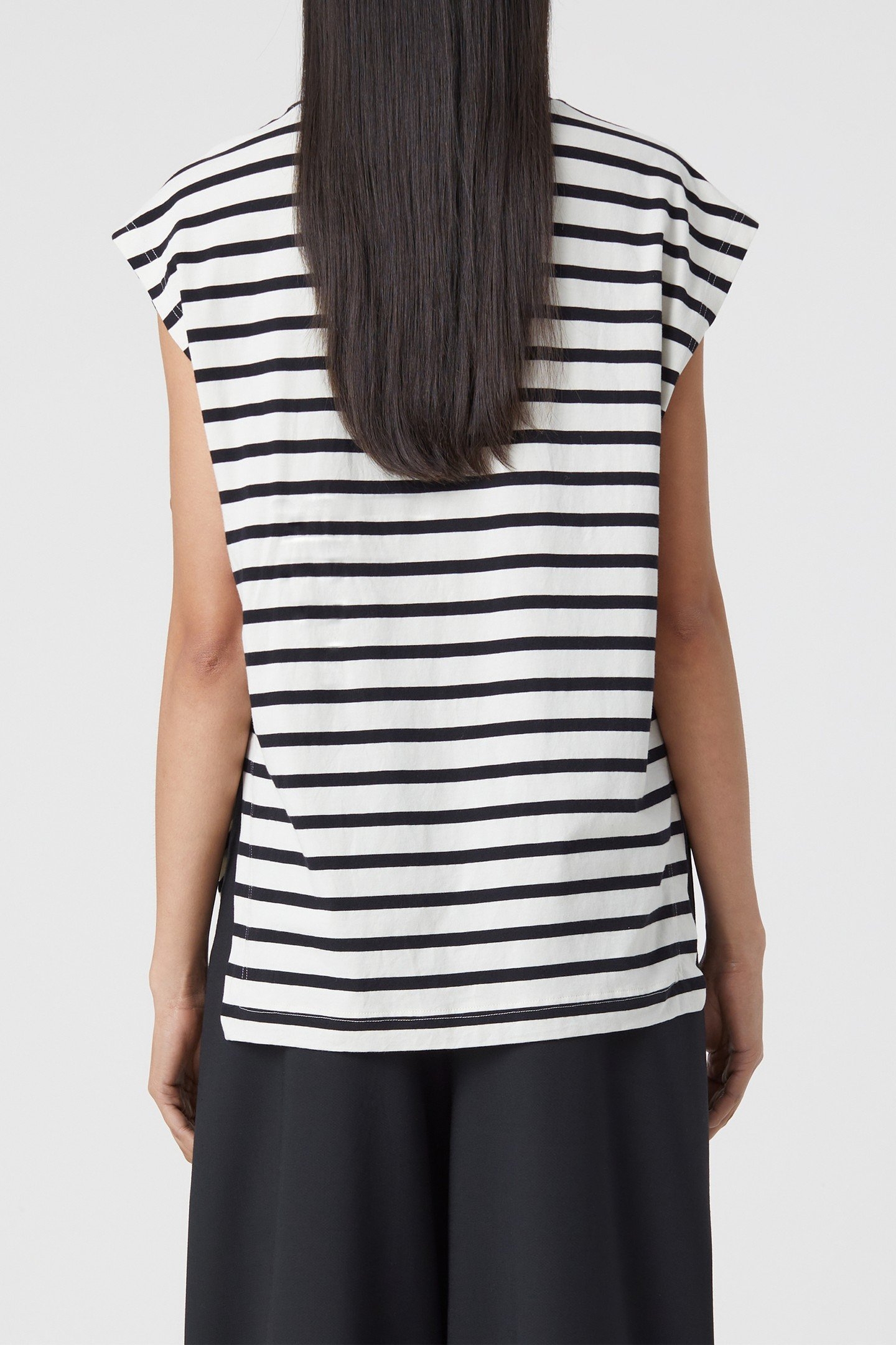 CREW NECK CAP SLEEVE T-SHIRTS BLACK 4