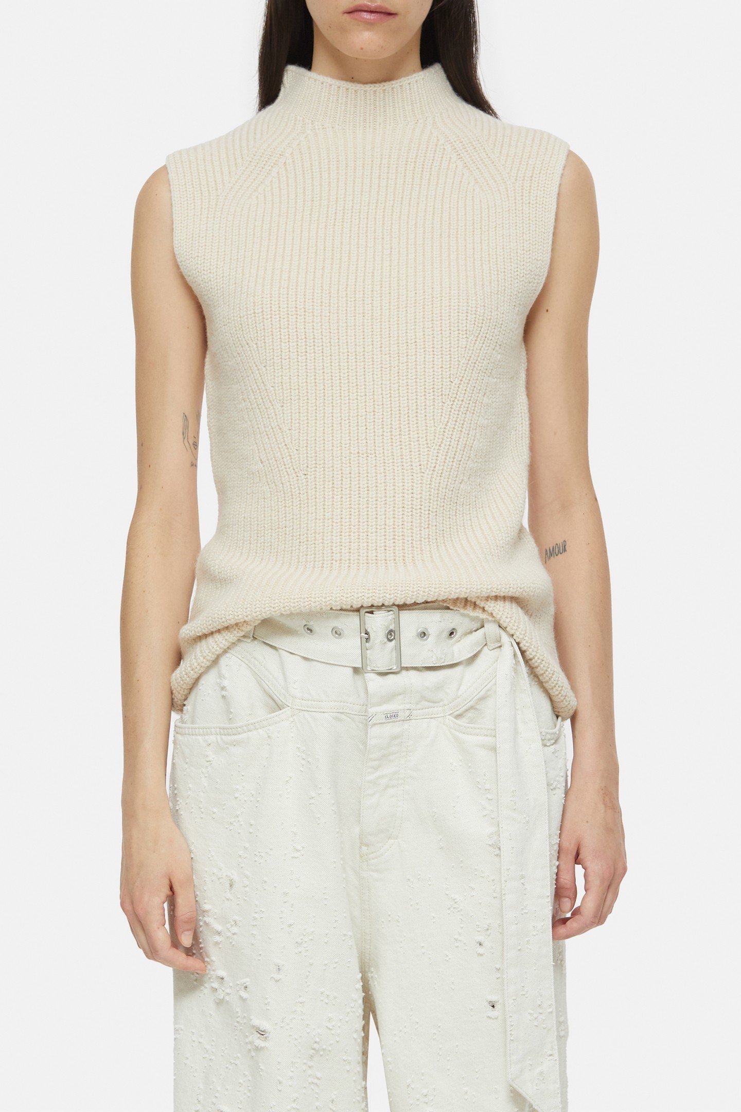 TURTLE NECK VEST KNITS IVORY 1