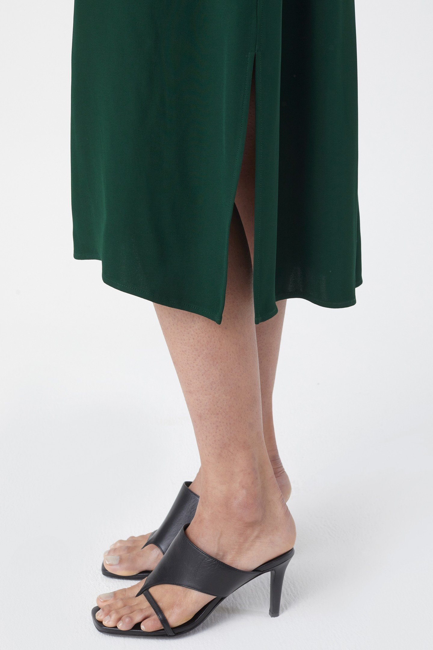 BELTED V NECK DRESS FERN GREEN 5