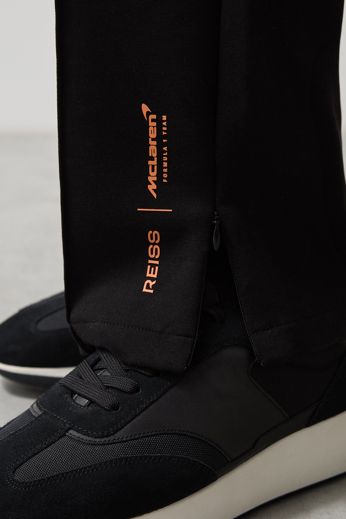 JERSEY INTERLOCK SPEEDMARK ZIP CUFF JOGGER BLACK 6