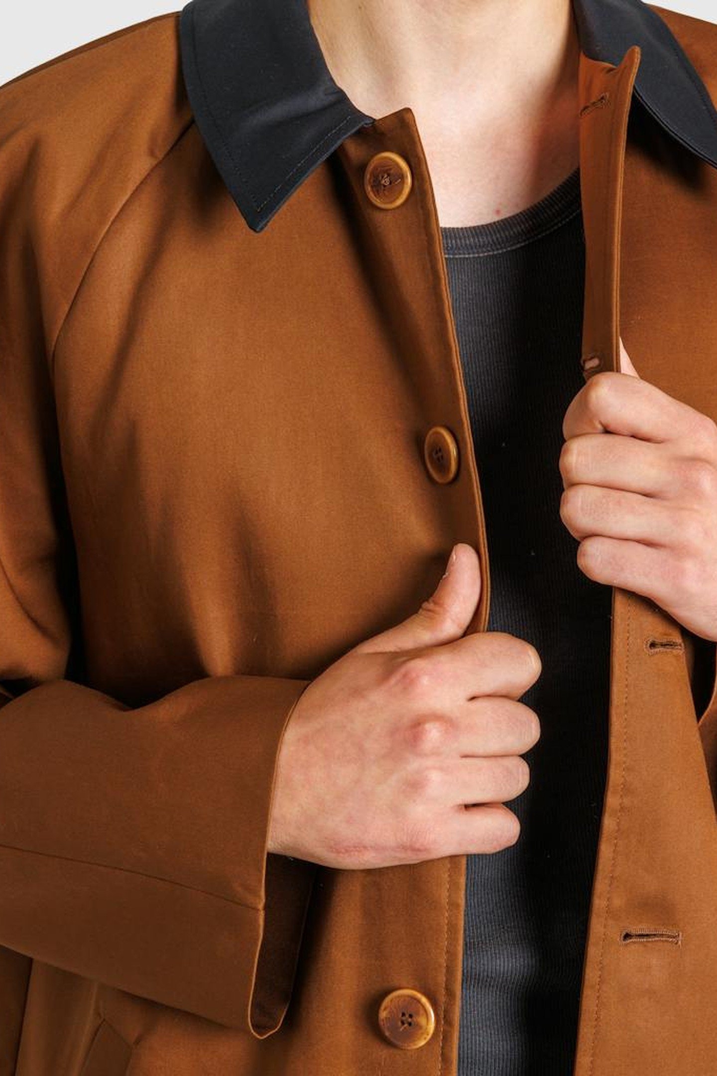 GALILEE BY SEA – WIDE RAGLAN OVERCOAT BROWN 4