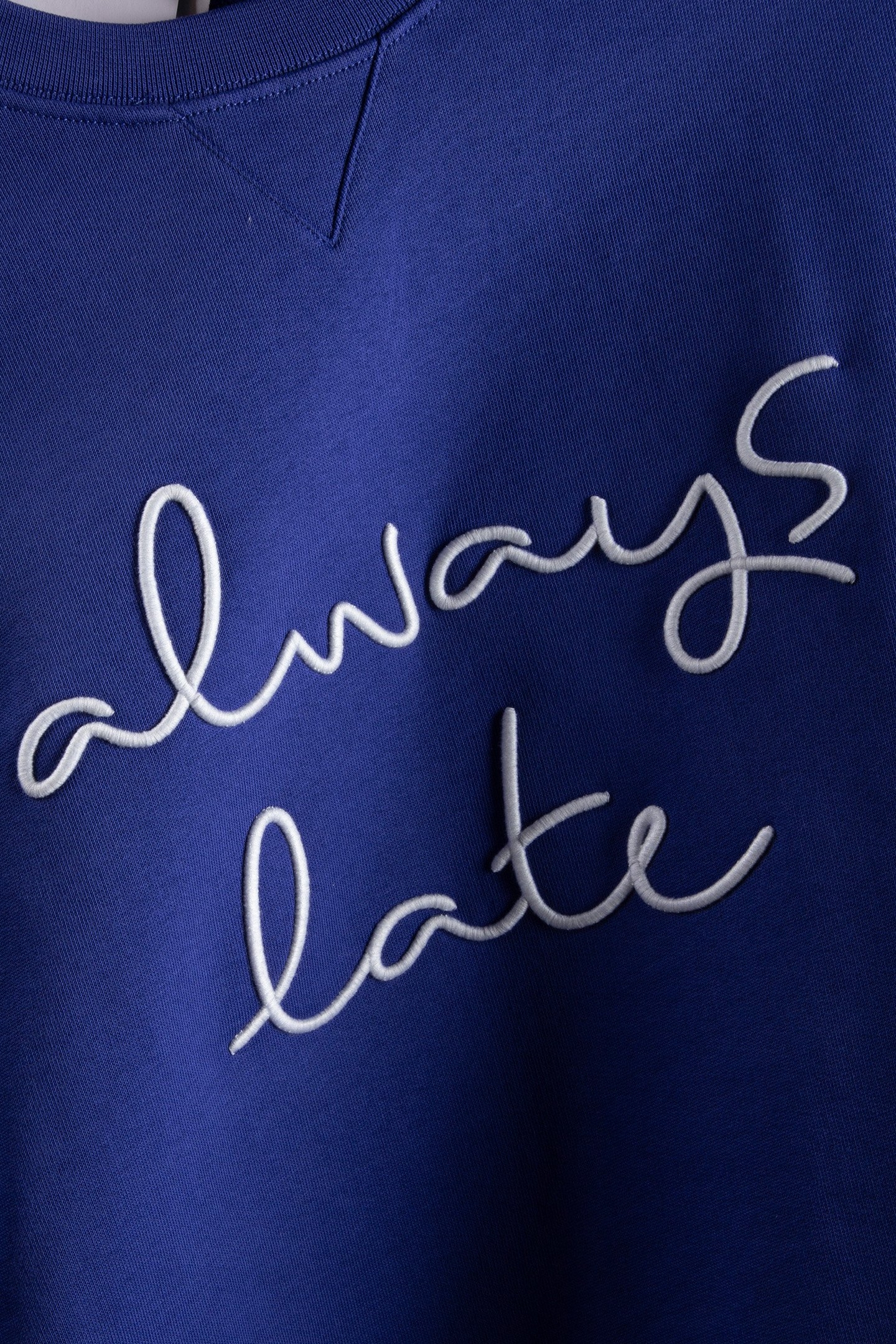 ALWAYS LATE SWEATER ULTRA MARINE 5