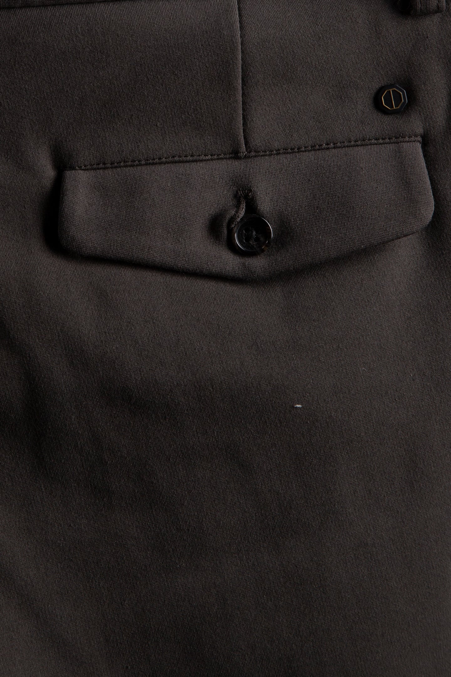 DS_LANCASTER TRAVEL CHINO RAVEN 4