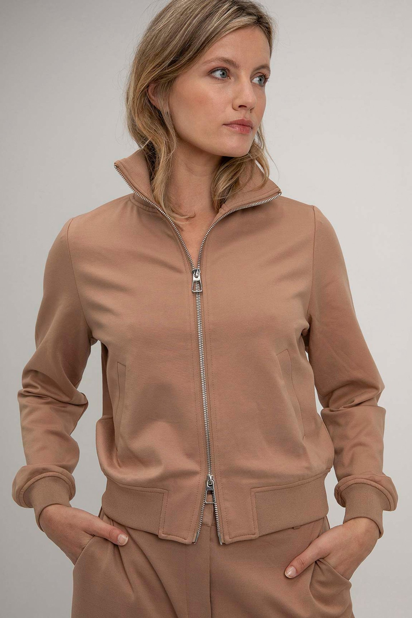 SELENA JACKET CARAMEL 1
