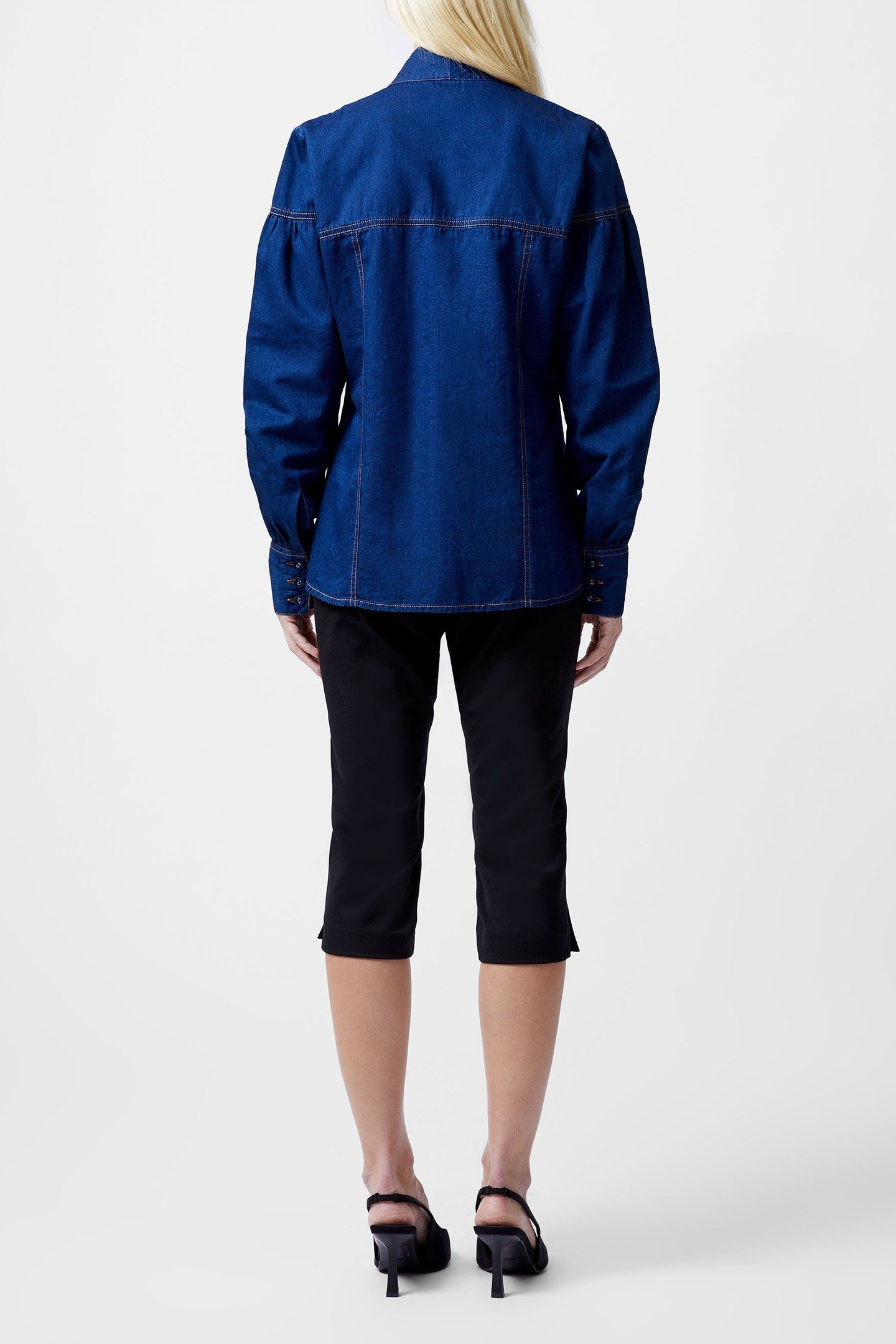 ZAVES CHAMBRAY BUTTON THROUGH CLEAN INDIGO DENIM 2