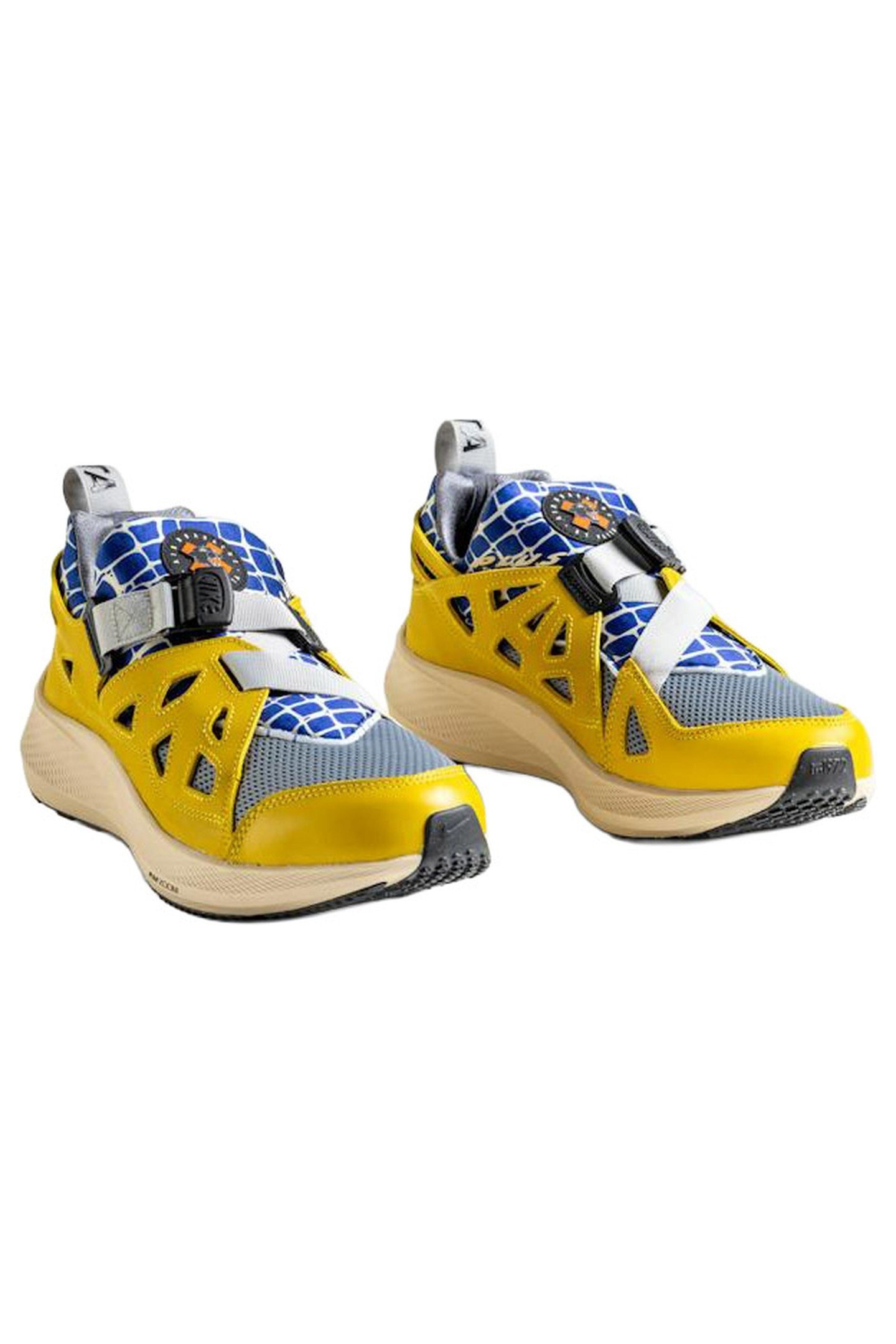 NIKE X  PATTA – AIR HUARACHE 20Y24 SAFFRON QUARTZ/COOL GREY- 2