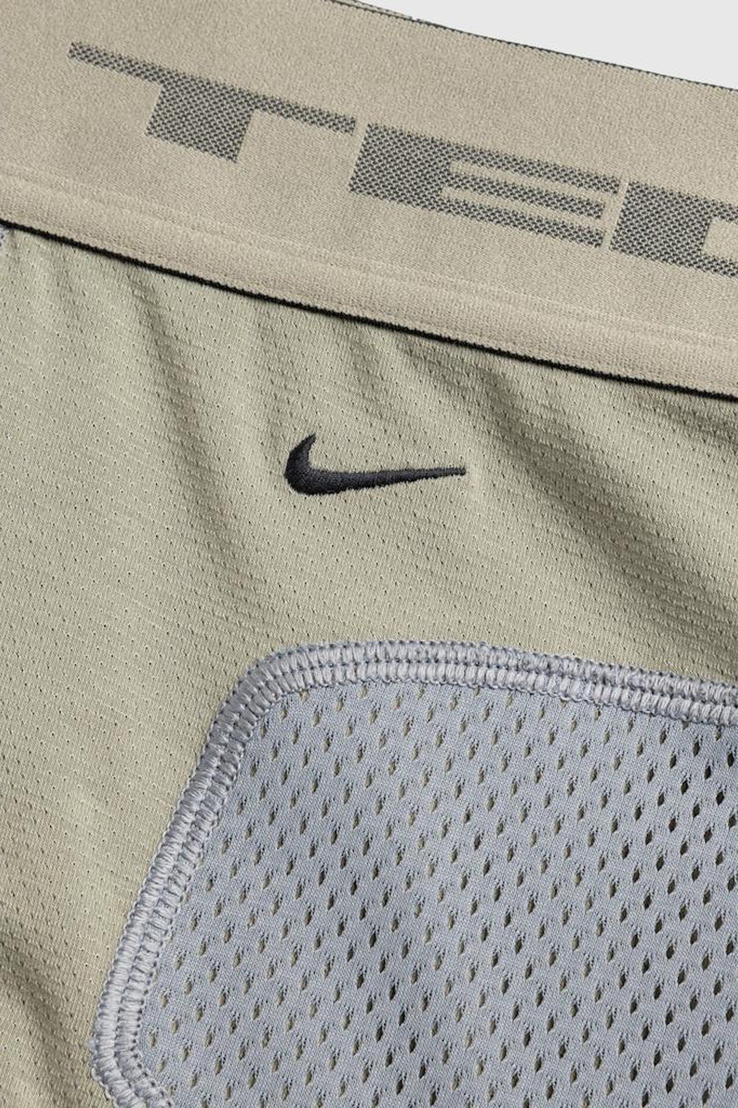 NIKE – TECH MEN'S DRI-FIT BASE LAYER SHORT 2