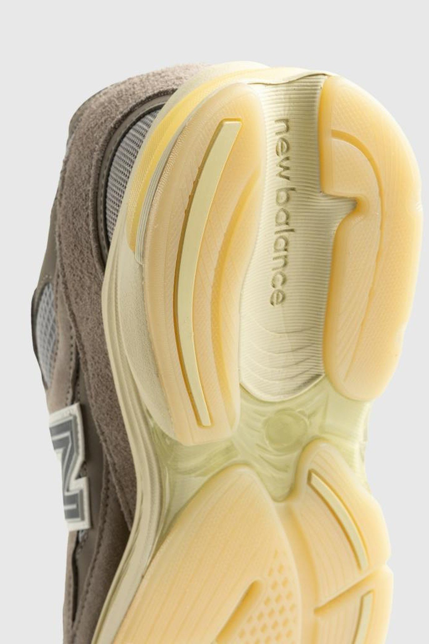 NEW BALANCE – 2010 5