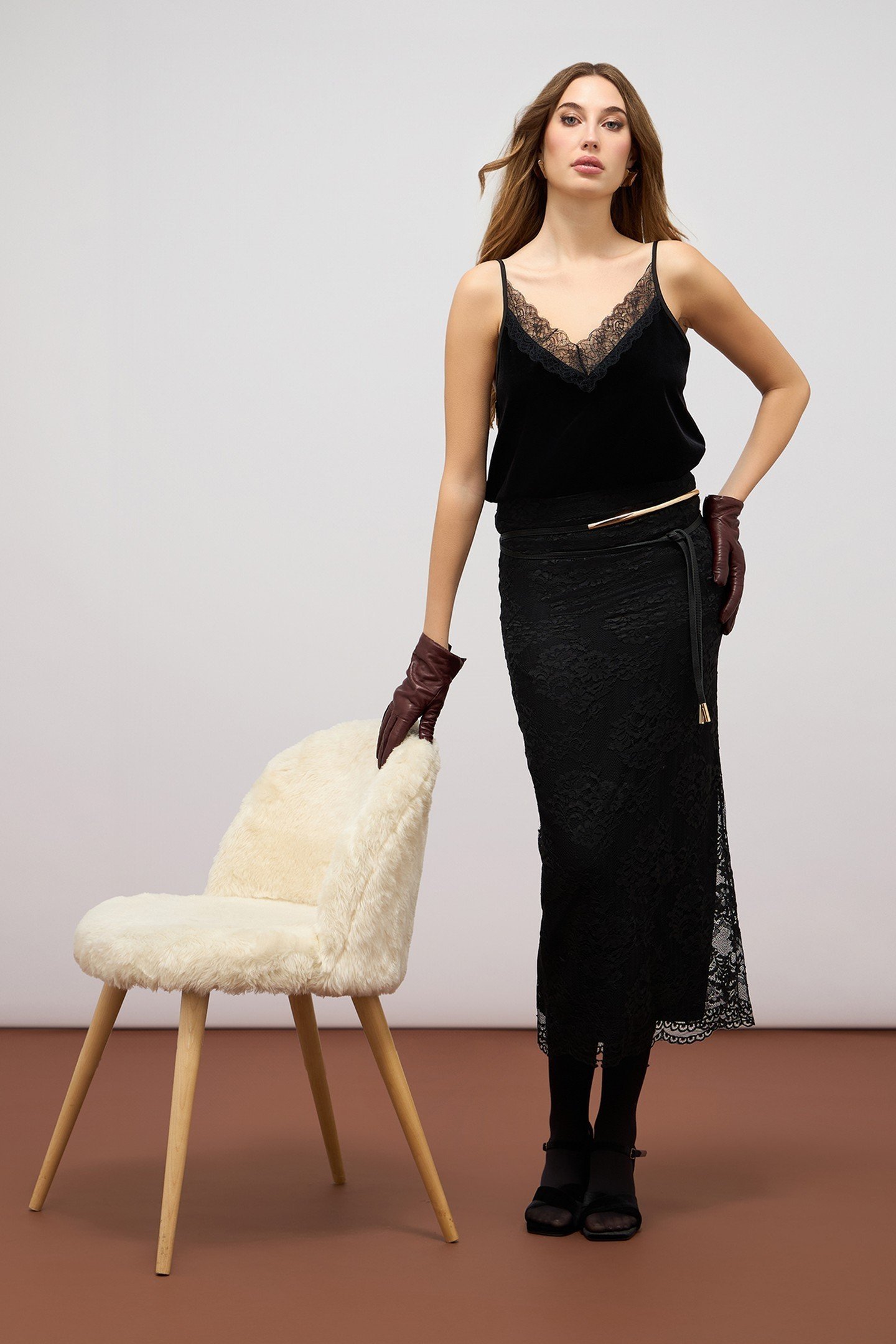 LACE PENCIL SKIRT BLACK 1