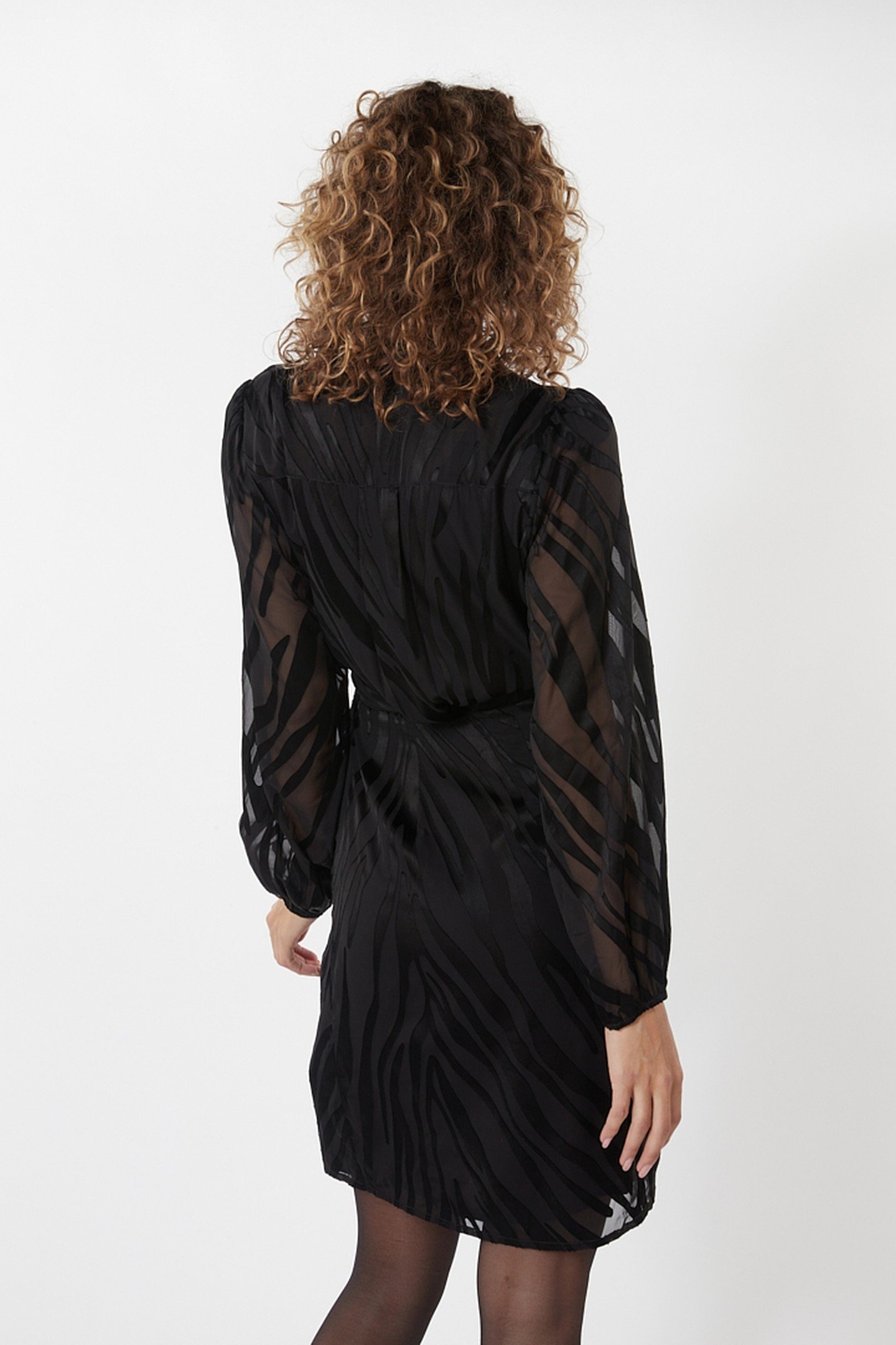 DRESS OVERLAP JACQUARD BLACK 3
