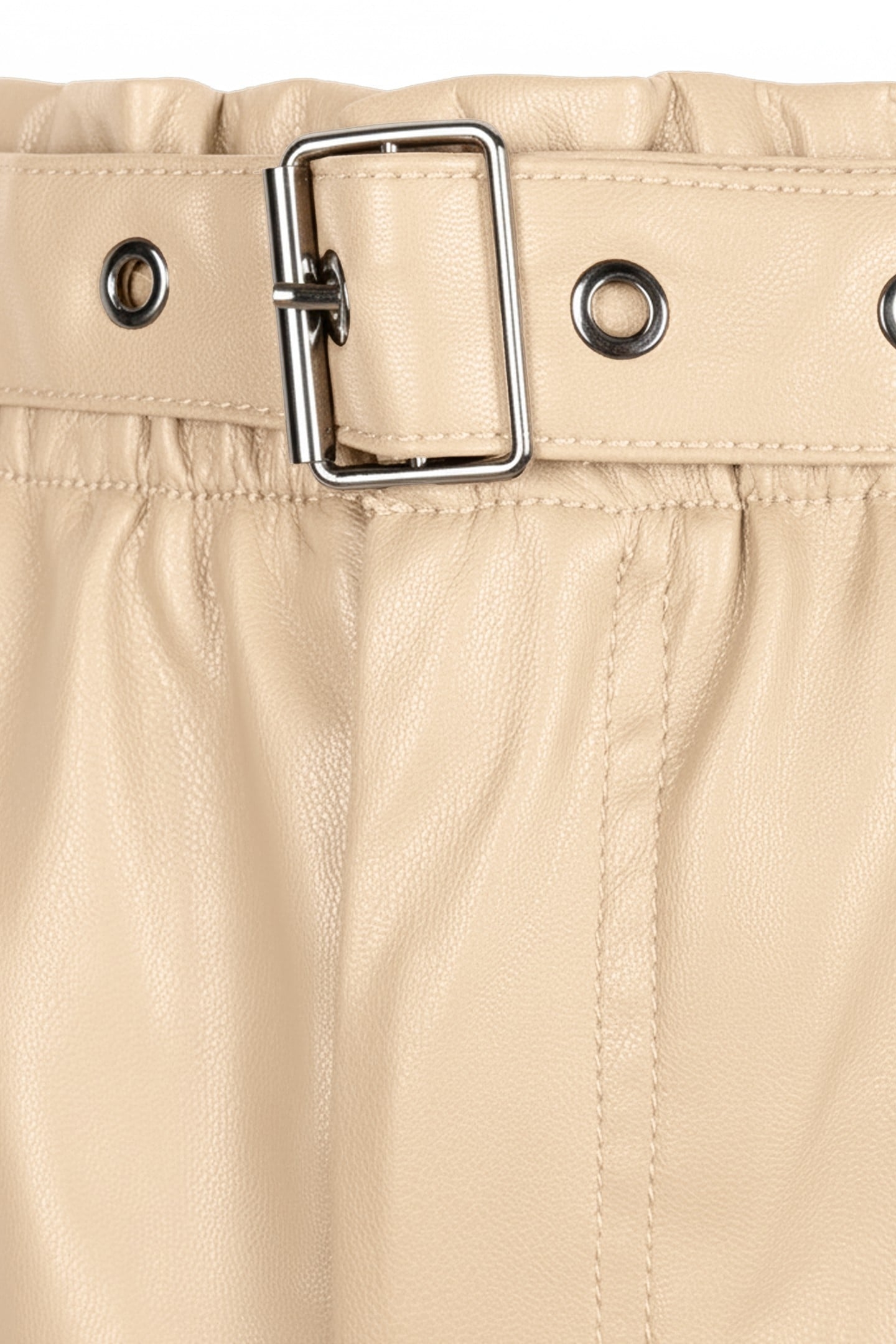 SHORTS VEGAN LEATHER SAND 3