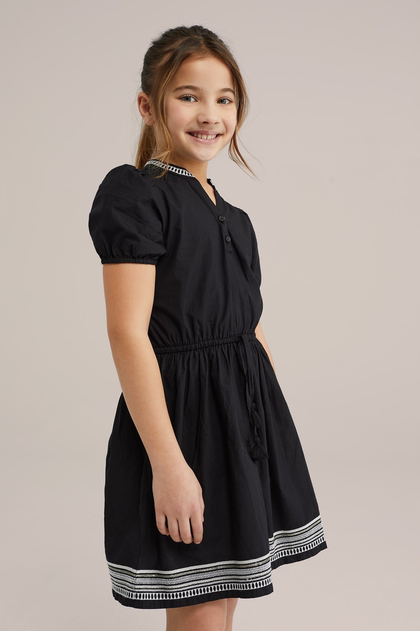 GIRLS DRESS MID LENGTH BLACK 1