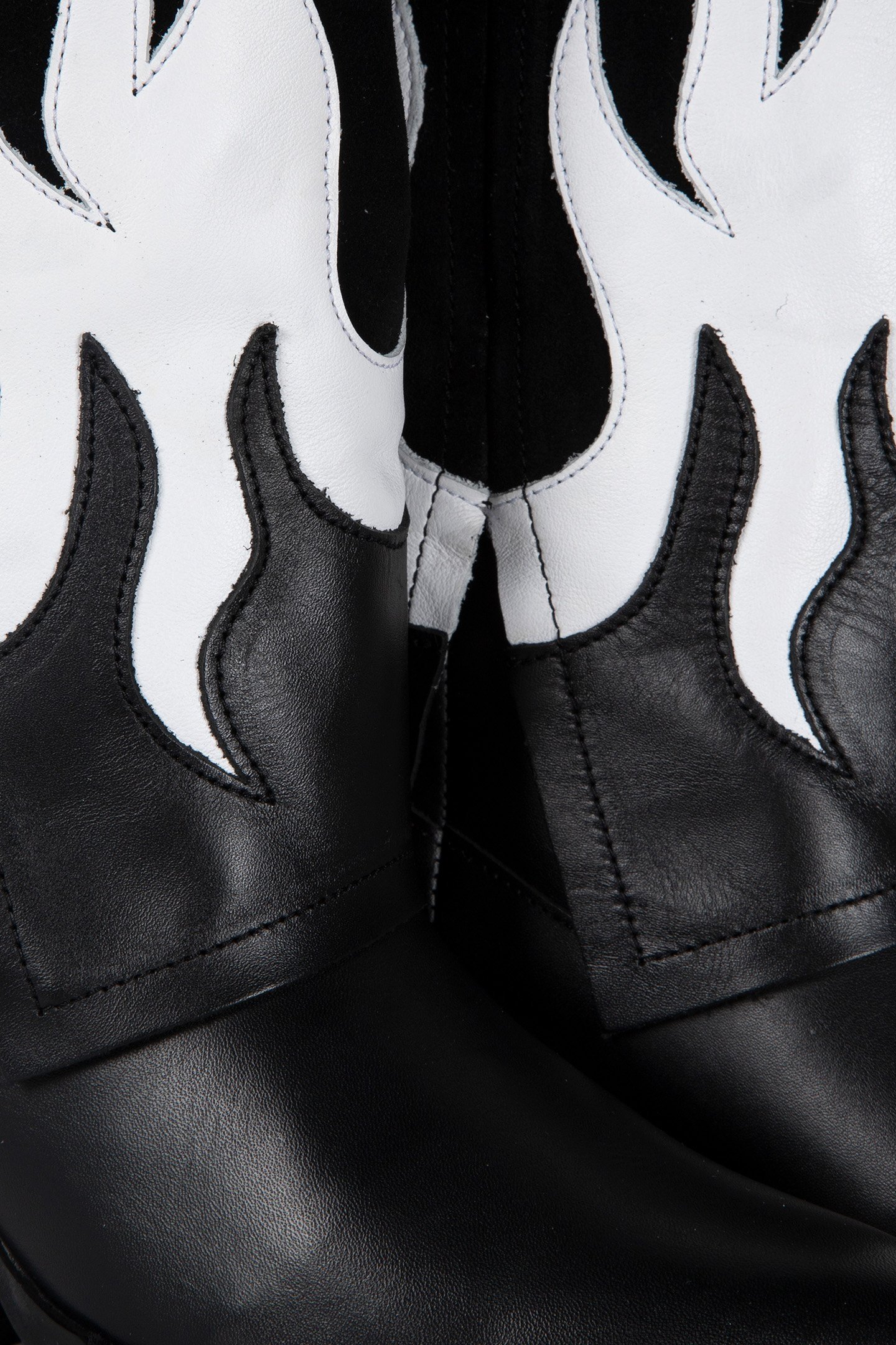 BARBADOS BLACK / WHITE 5