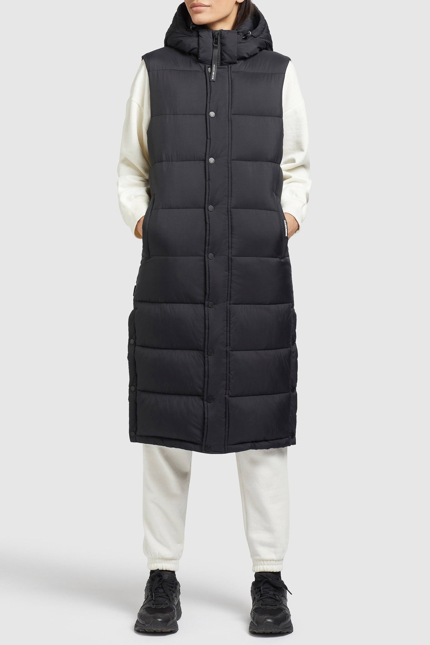 MAGNETA MATT BLACK 1