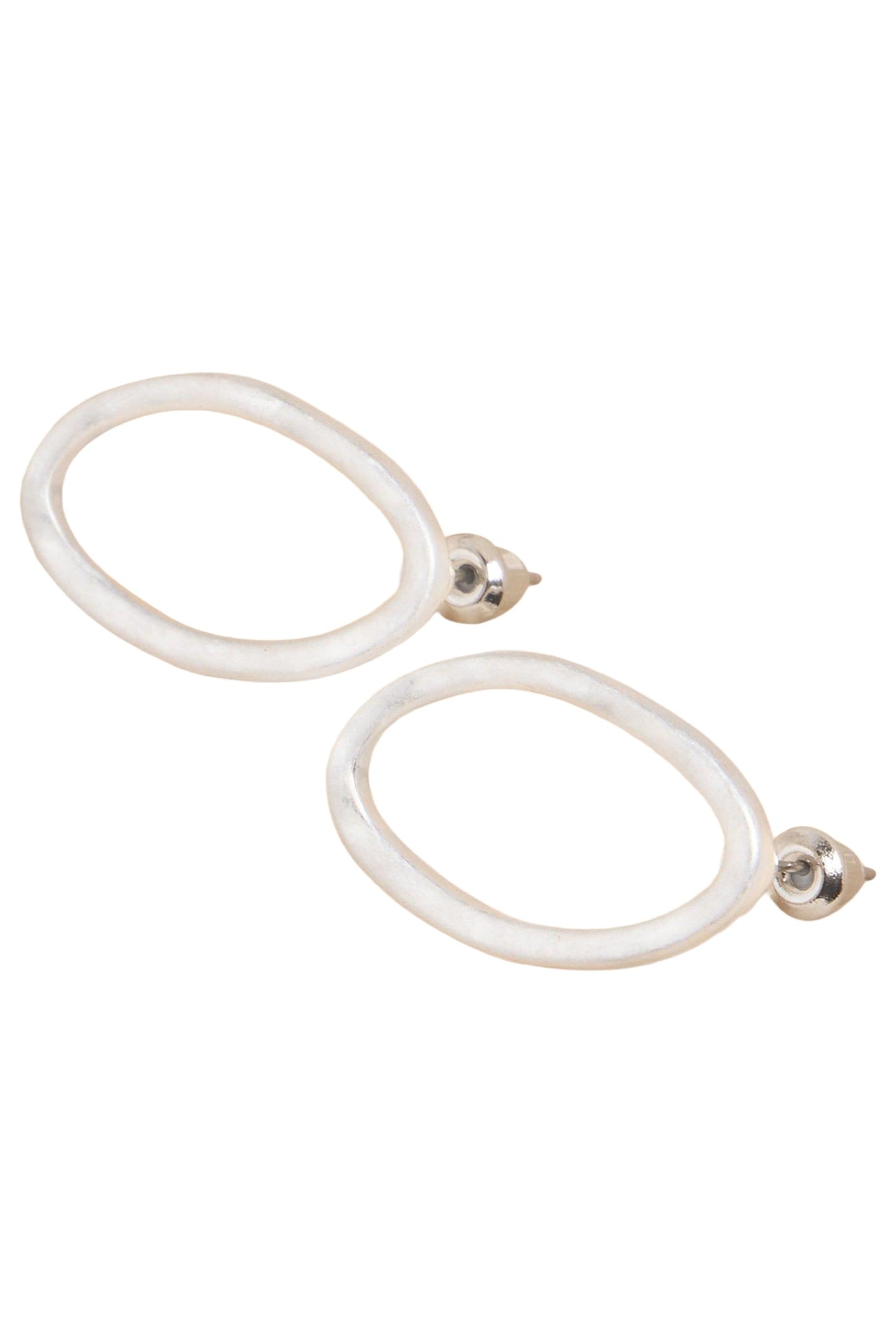 OVAL HAMMERED EARRINGS SILVER TONE METALLIC 1