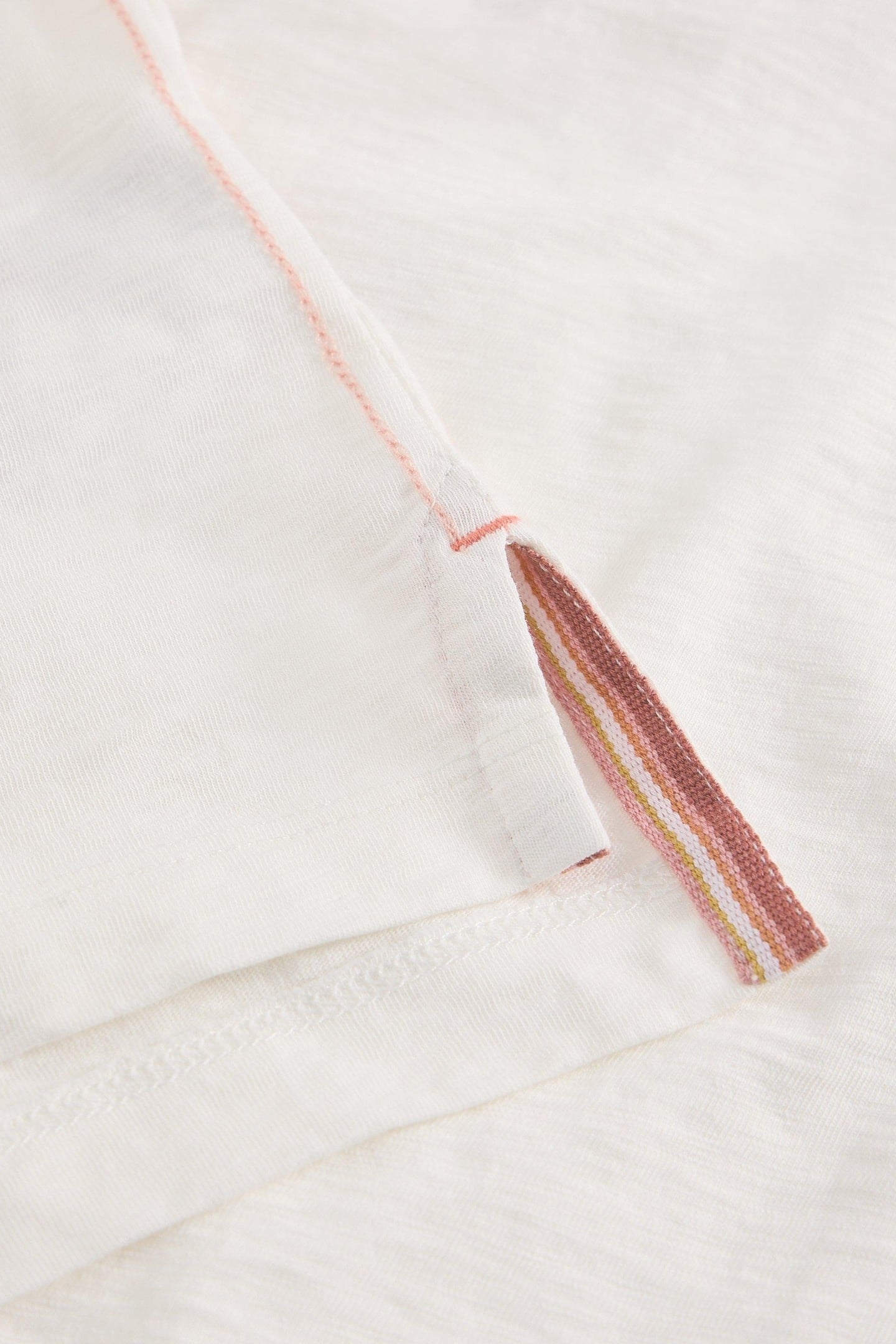 ABERSOCH FISHES GRAPHIC TEE WHITE PRINT 6