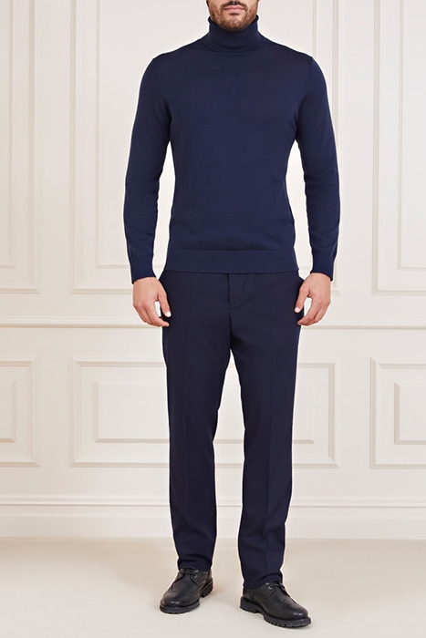 MARCIANO BY GUESS ROGER CLASSIC CHINO SMART BLUE 3