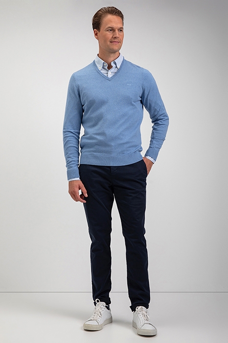 V-NECK SWEATER LIGHT BLUE 2