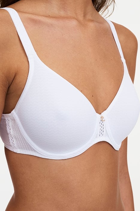 CHIC ESSENTIAL WHITE 4