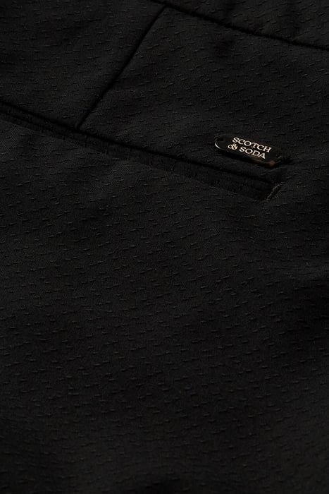 LOWRY - MID RISE SLIM TROUSERS BLACK 3