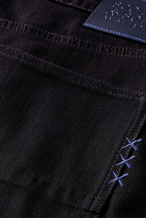 ESSENTIALS SKIM IN ORGANIC COTTON – STAY BLACK 3