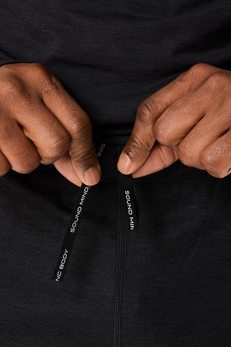 WINTER RUN TIGHT PERFORMANCE BLACK 6