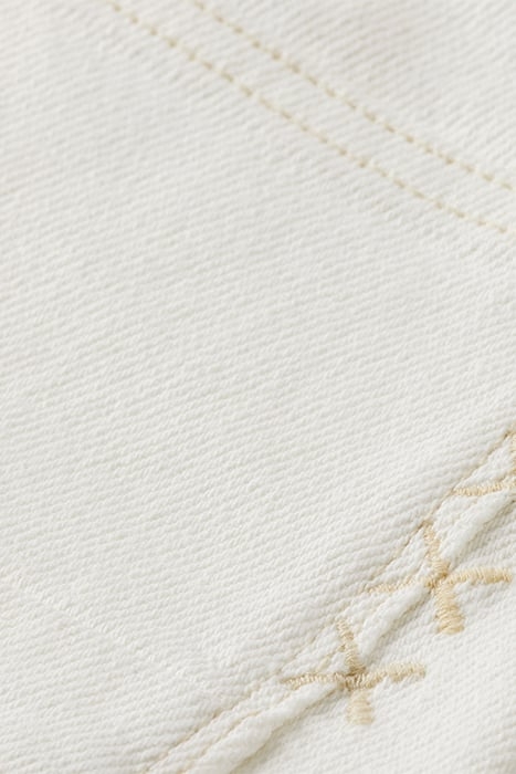 STRUMMER SLIM FIT SHORT — GARMENT DYED COLOURS OFF WHITE 6