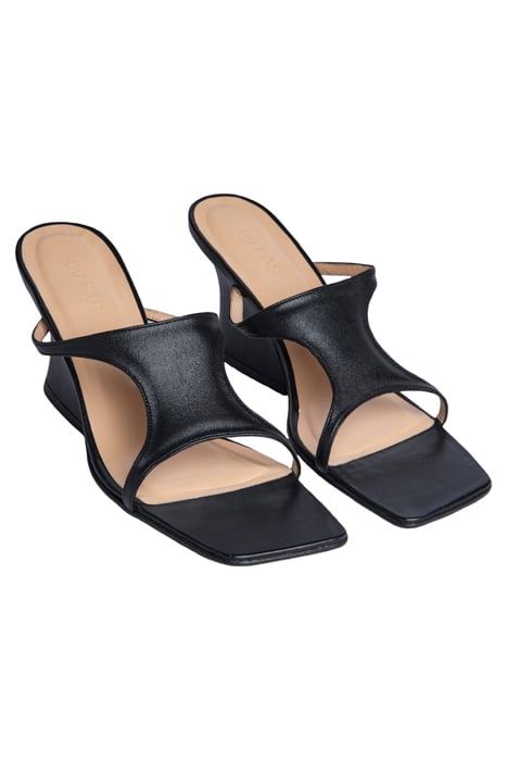 CRUZ BLACK LEATHER 2