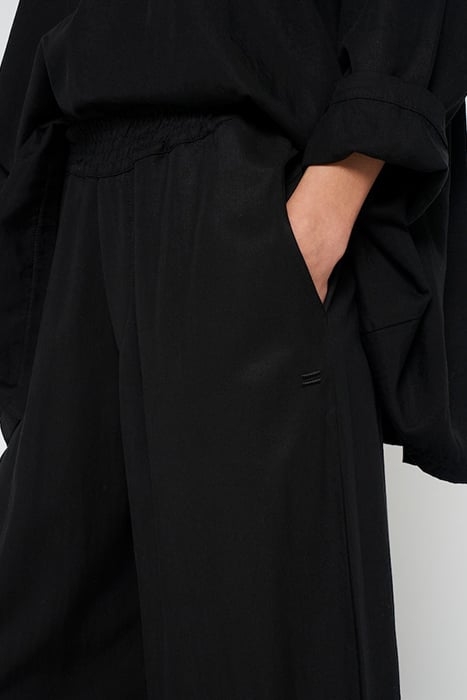 FLOWY BLOUSE WOVEN BLACK 7