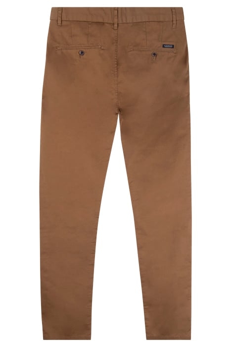 ESSENTIALS - MOTT CLASSIC SLIM FIT CHINO WALNUT 2