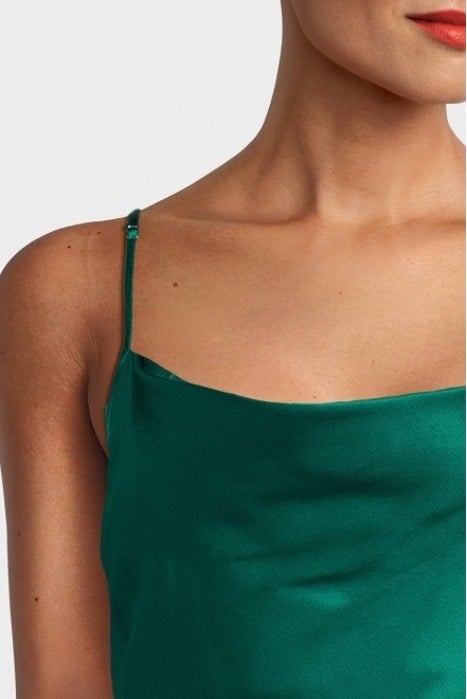 MADELYN MAXI DRESS CLASSIC EMERAL 5