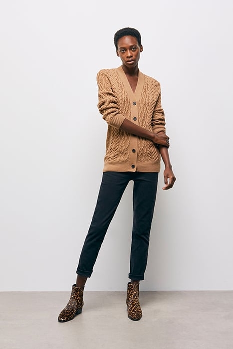 BUTTONED CARDIGAN IN BRAIDED WOOL CAMEL 5