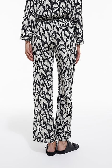 ELASTIC WAIST TROUSERS WITH ONE BACK POCKET DETAIL OFF WHITE 2