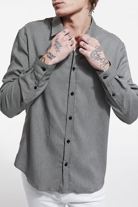 FEATHER PRINT SHIRT BLACK WHITE 1