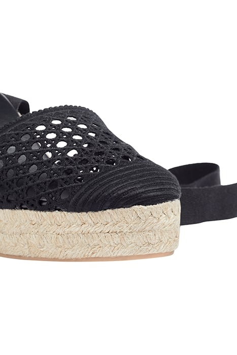 CS MAGNOLIA CROCHET FRONT BLACK 4
