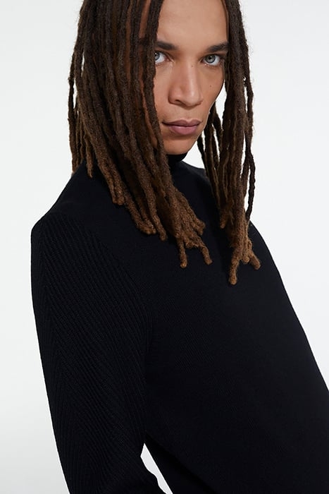 MOCK NECK SWEATER WITH POINT DETAILS ON THE SIDE BLACK 6