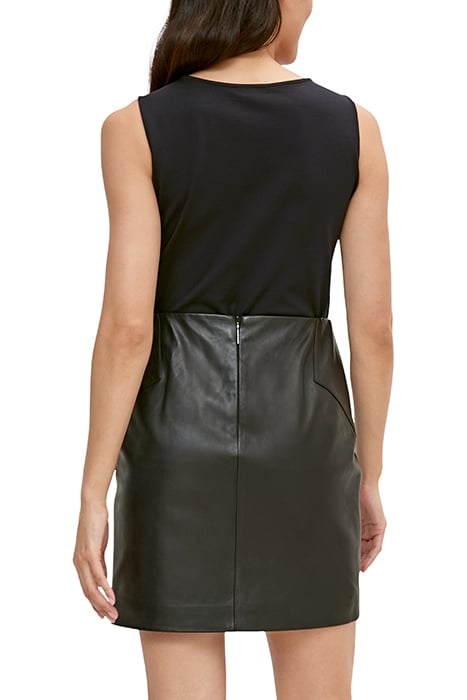 COMMA T-SHIRTS BLACK 2