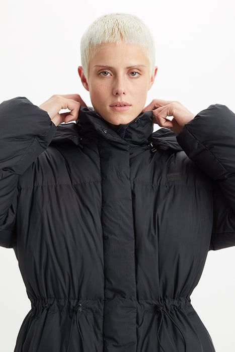 BELTED PUFFER COAT IN BLACK 3