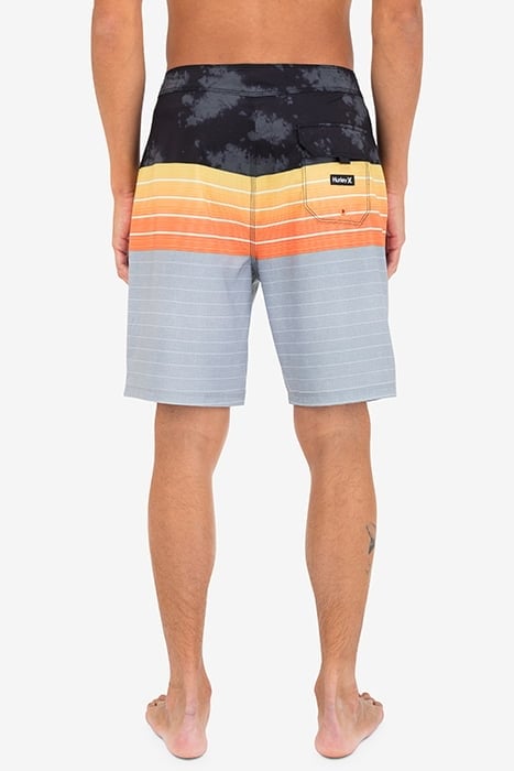 WEEKENDER 20" BOARDSHORT BLACK COMBO 016 2