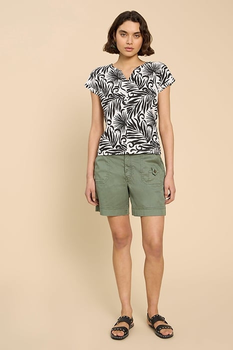 NELLY NOTCH NECK TEE BLACK PRINTED 1