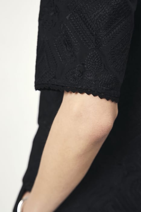 TELIMA EMBROIDERED TOP RAVEN 5