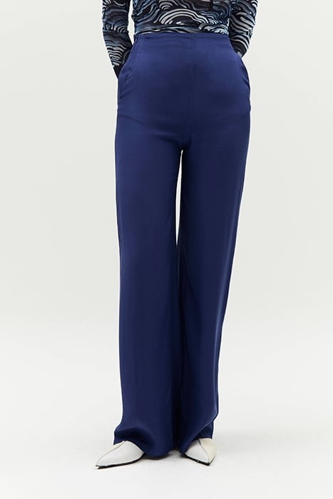 LOEKA DARK BLUEBERRY 1