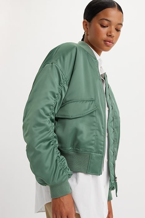 BOMBER JACKET IN GREEN 6